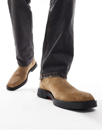 iker chelsea boots in light brown suede