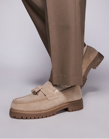 Sean tassel loafer in stone suede