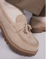 Sean tassel loafer in stone suede