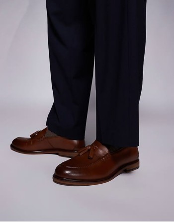 Putney tassel loafer in tan leather