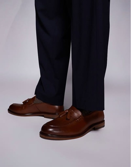 Putney tassel loafer in tan leather