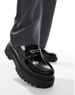 chunky loafers in black with snaffle