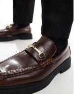chunky loafers in tan with square toe