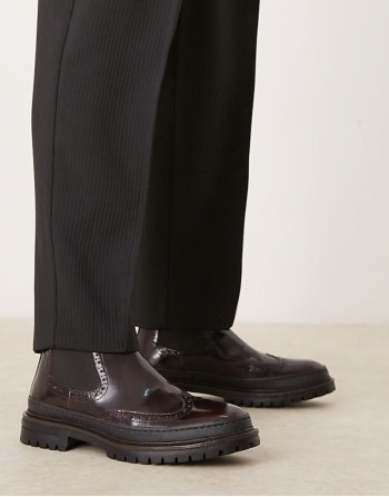 chelsea boots in burgundy leather with chunky sole