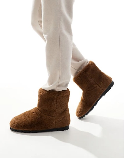 Huge Discount slipper boots in brown faux fur